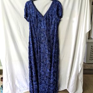 Plus Size Alex Evenings Size 20W Long A-Line Rosette And Sequin Gown